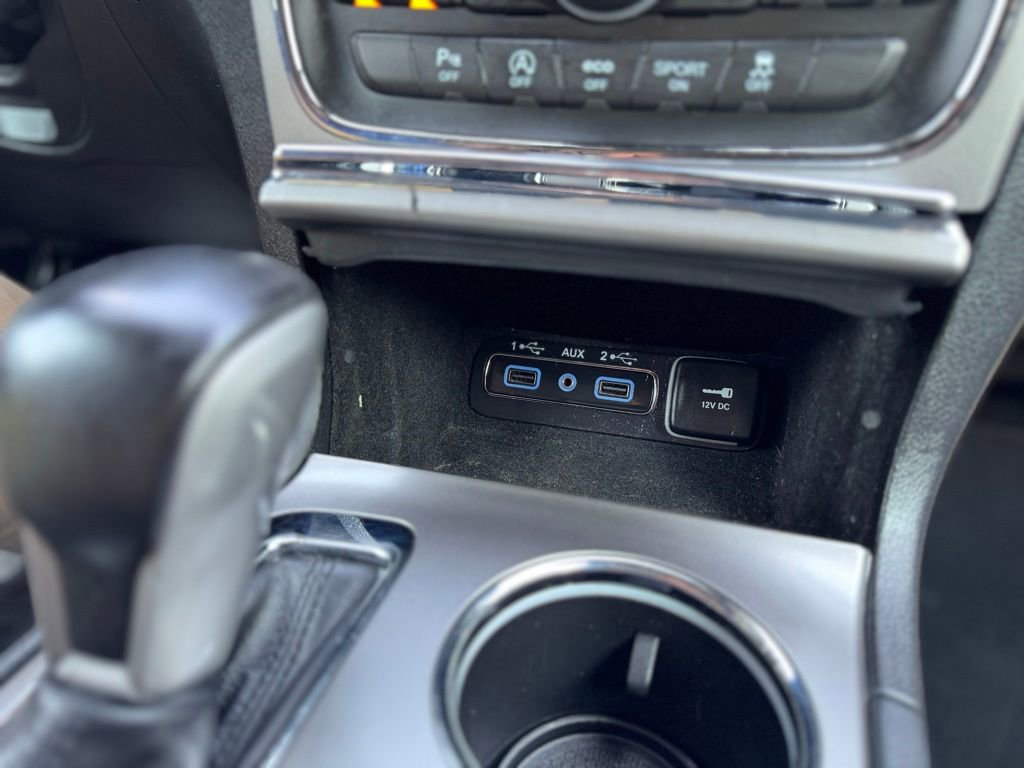 Used 2020 Jeep Grand Cherokee Laredo image 22