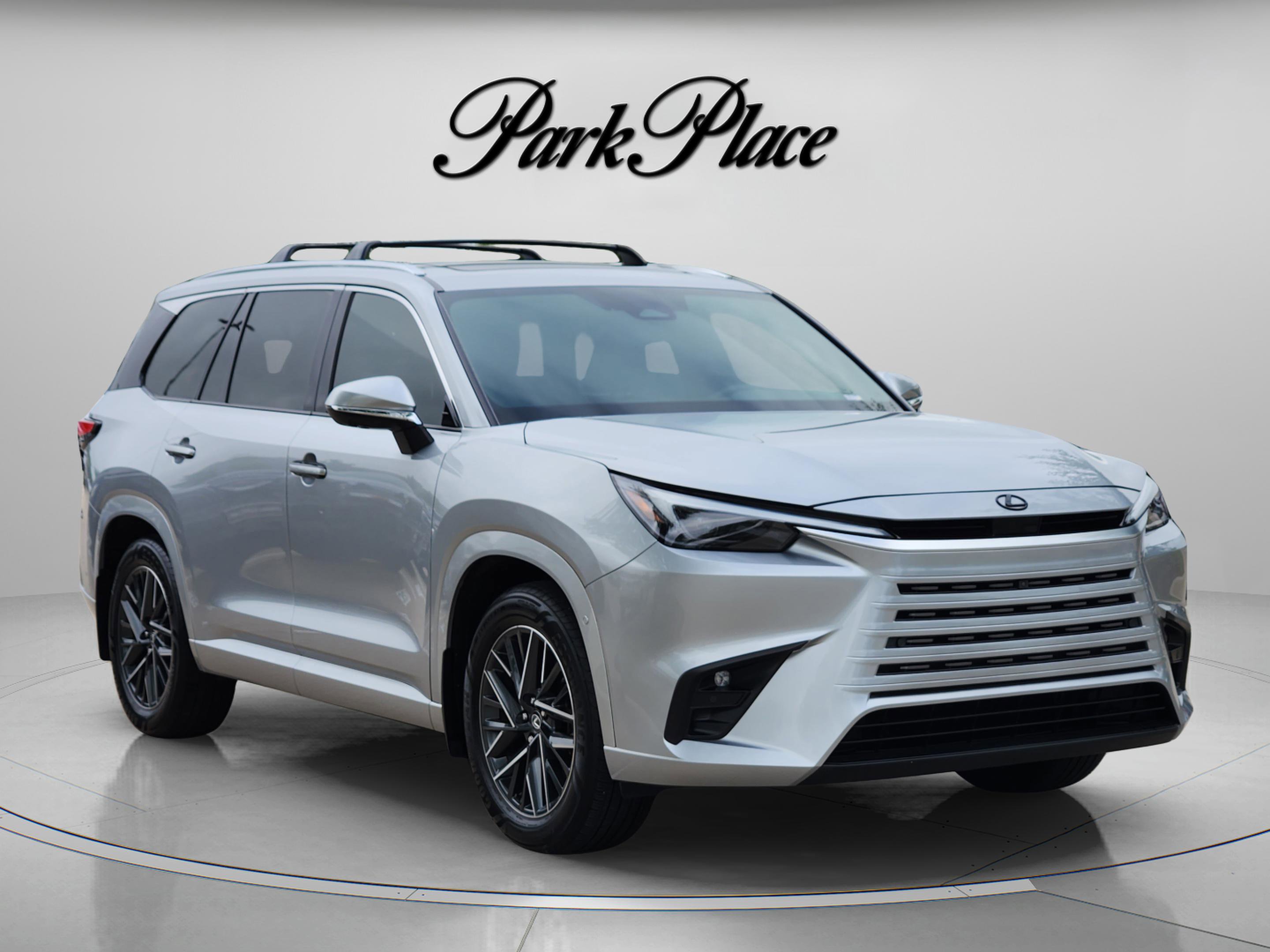 Certified 2025 Lexus TX 350 FWD w/ Technology Package image 4