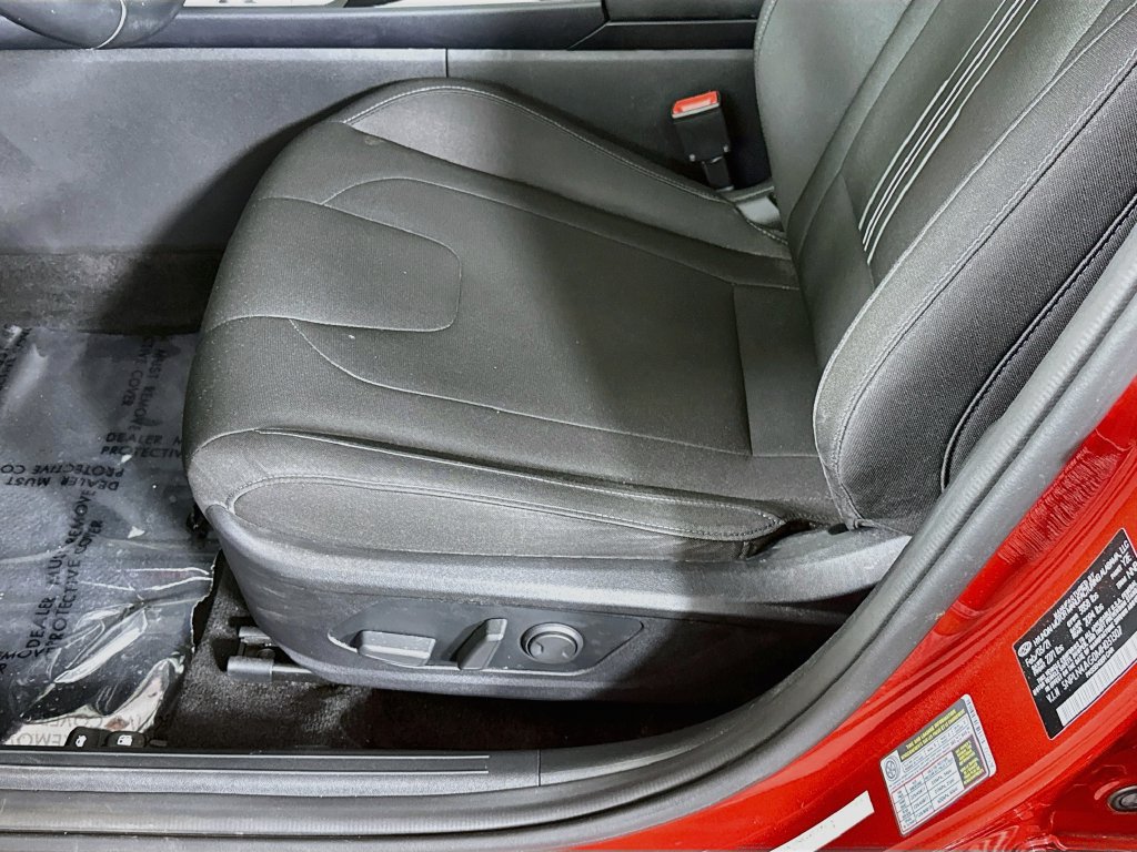 Used 2021 Hyundai Elantra SEL w/ Convenience + Premium Package FWD image 25
