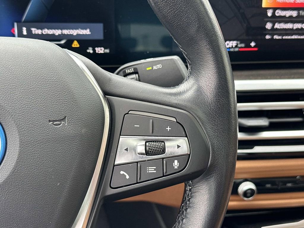 Used 2023 BMW i4 eDrive35 image 18