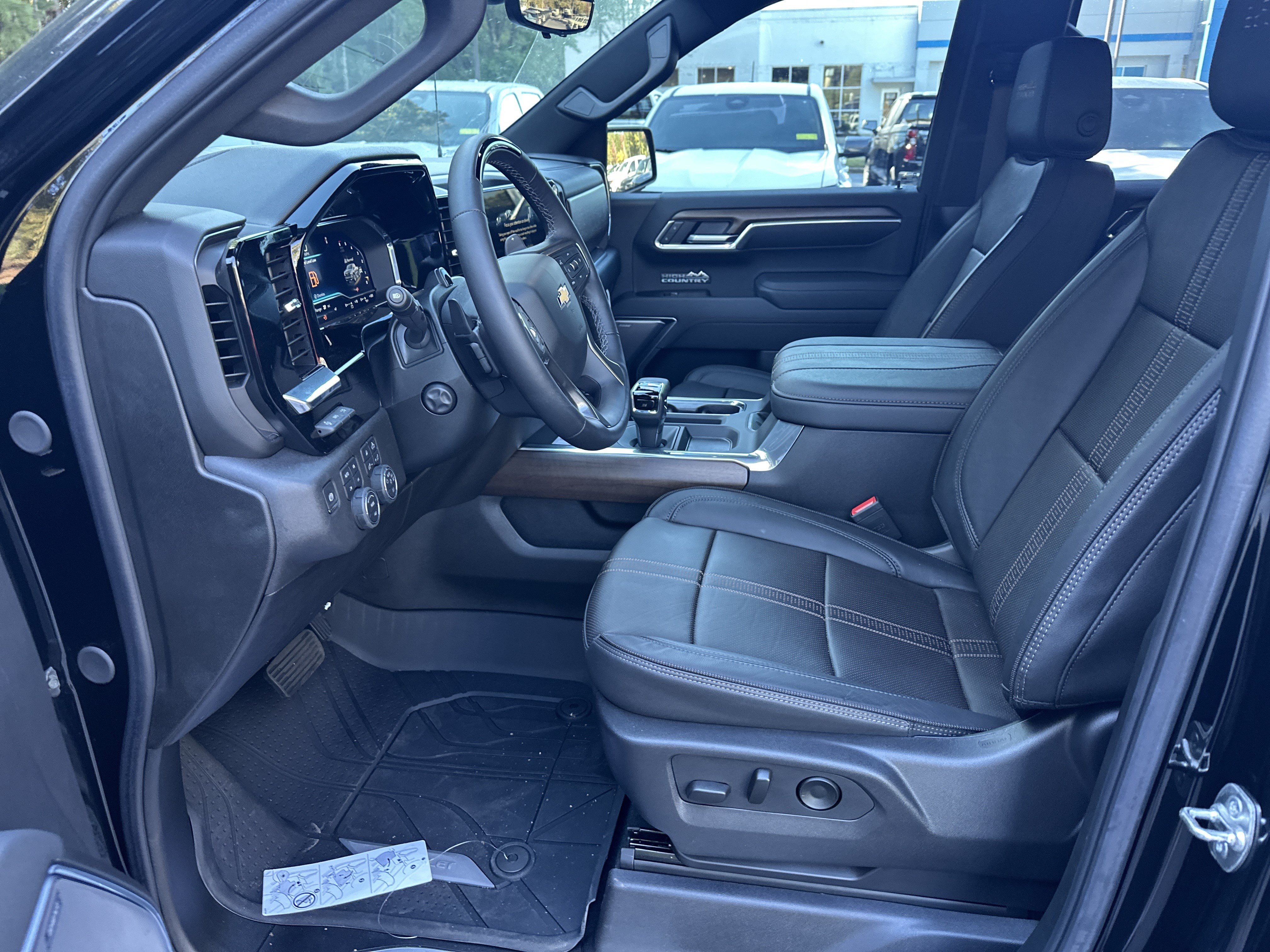 New 2025 Chevrolet Silverado 1500 High Country AWD/4WD image 8