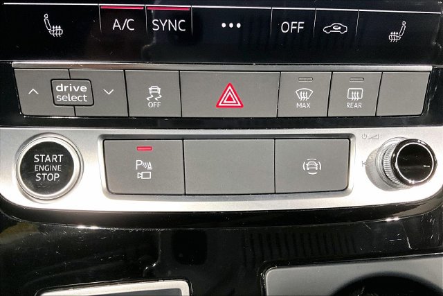 Certified 2023 Audi Q7 3.0T Premium AWD/4WD image 18
