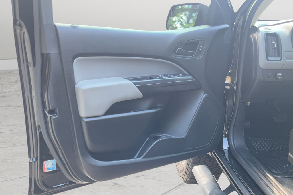 Certified 2019 Chevrolet Colorado W/T w/ Custom Special Edition RWD image 11