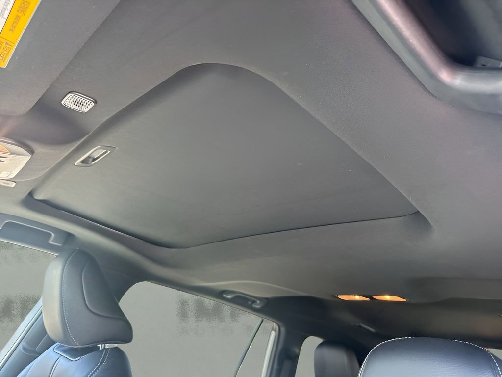 Used 2025 Toyota Highlander Limited image 11