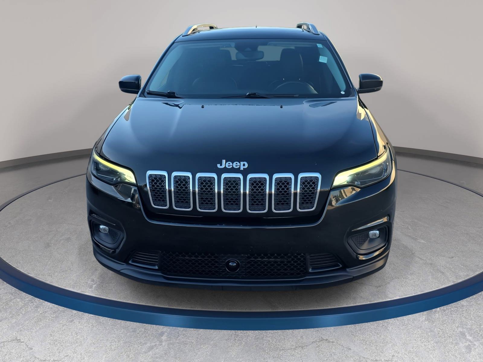 Used 2021 Jeep Cherokee Latitude Lux w/ Sun & Sound Group FWD image 2