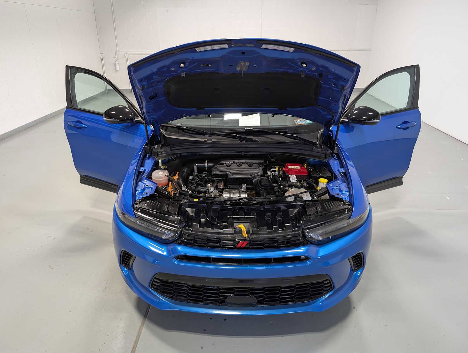 Used 2024 Dodge Hornet R/T w/ R/T Blacktop Package image 13