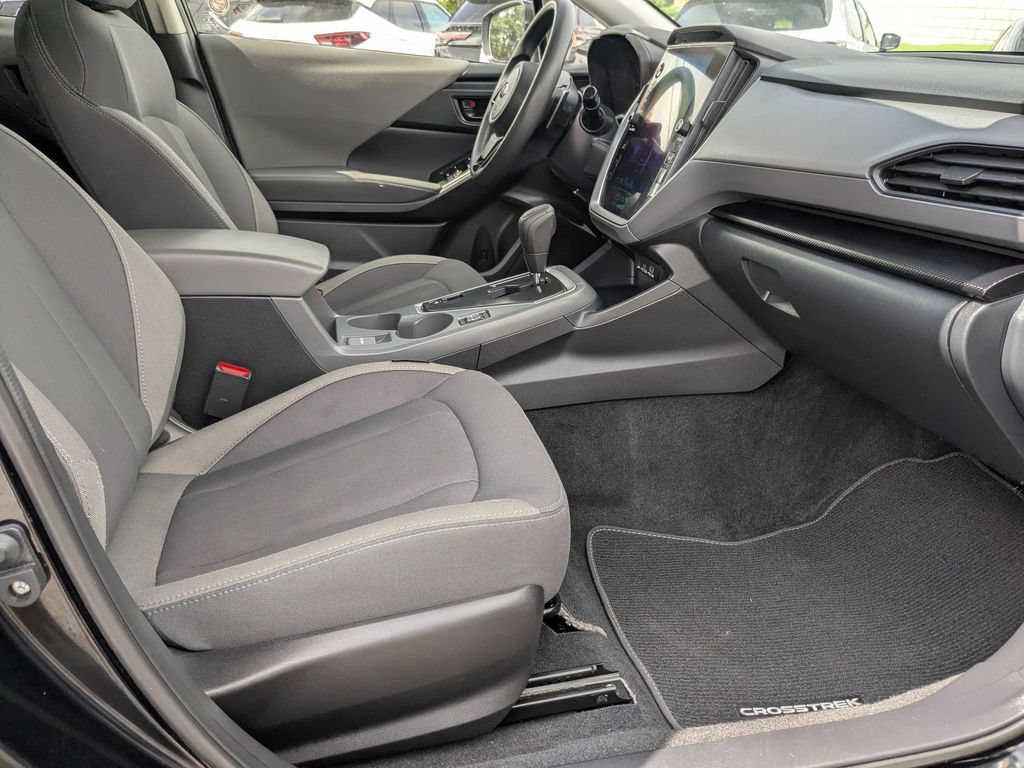 Used 2025 Subaru Crosstrek 2.5i Premium AWD/4WD image 26