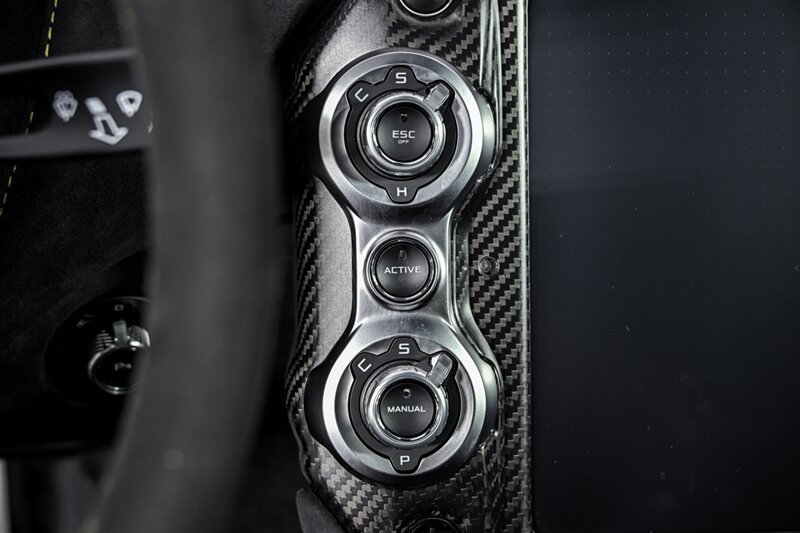 Used 2022 McLaren 765LT RWD image 42