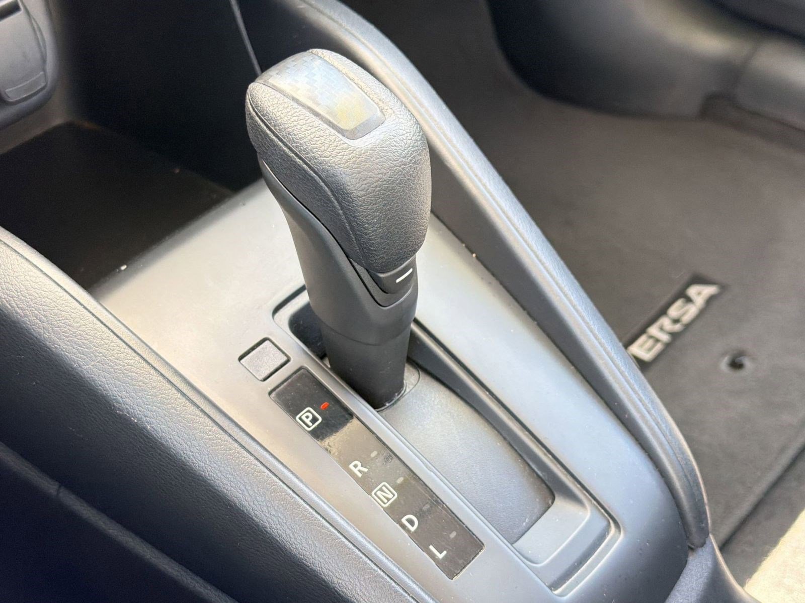 Used 2024 Nissan Versa S FWD image 18