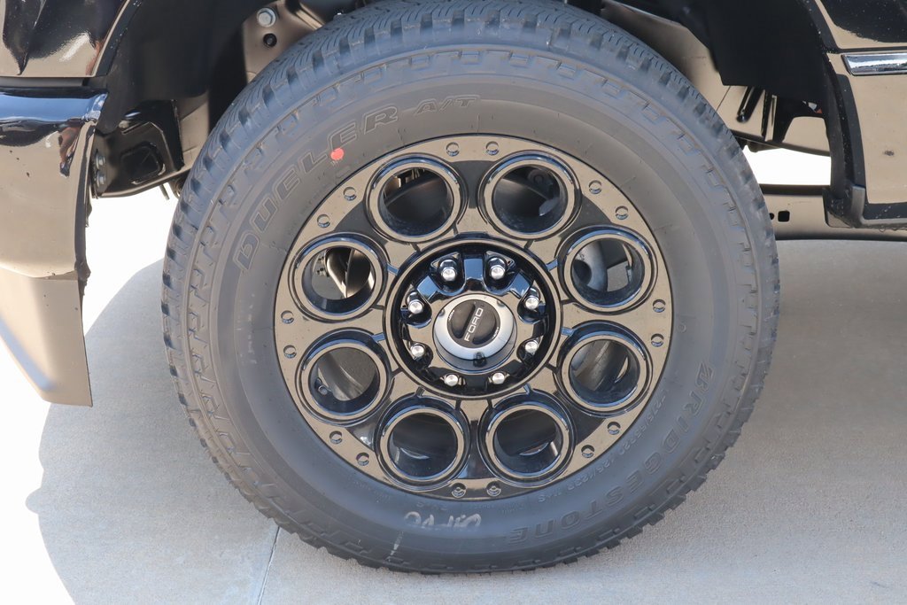 New 2025 Ford F250 XLT w/ Black Appearance Package image 18