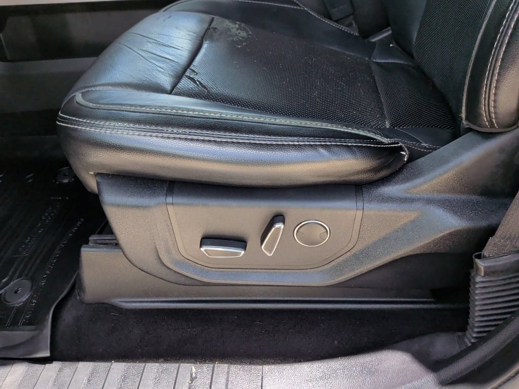 Used 2019 Ford F250 Lariat w/ Lariat Value Package AWD/4WD image 13
