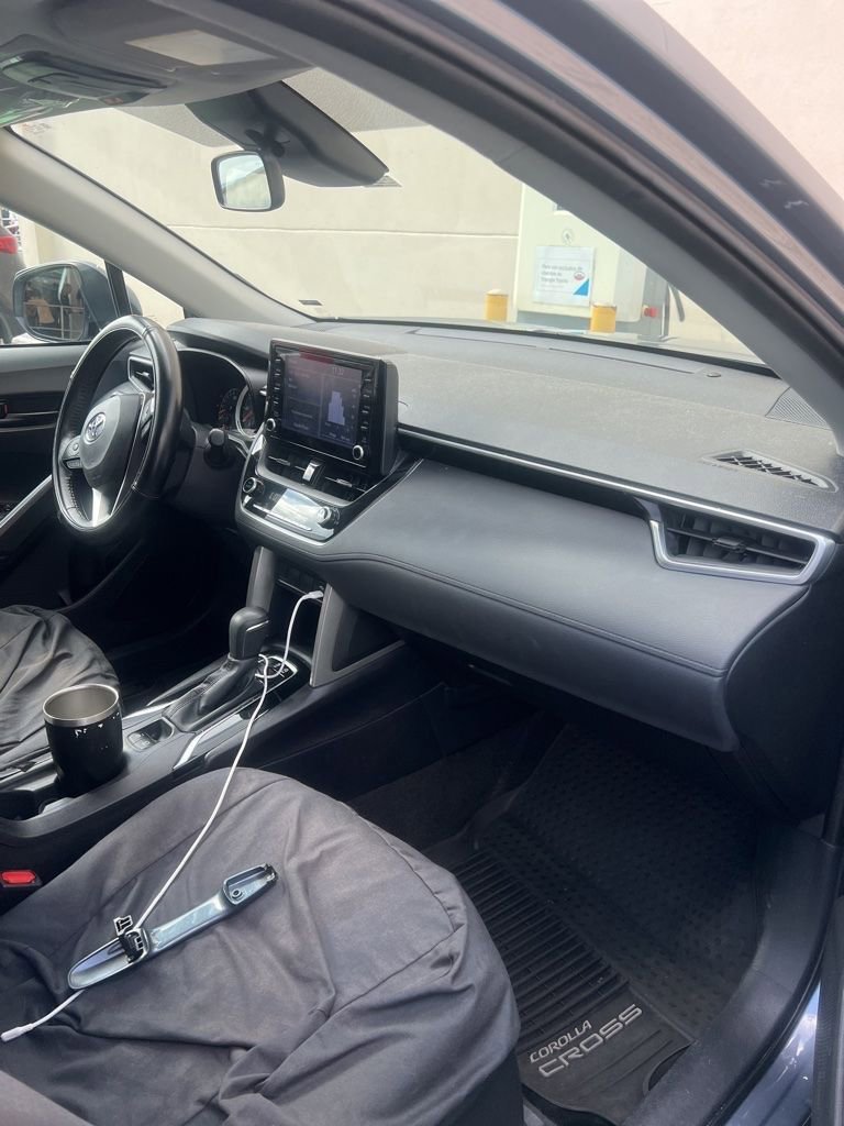 Used 2022 Toyota Corolla Cross LE image 14