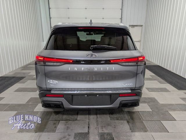 Used 2023 INFINITI QX60 Luxe w/ Performance Audio Package image 3