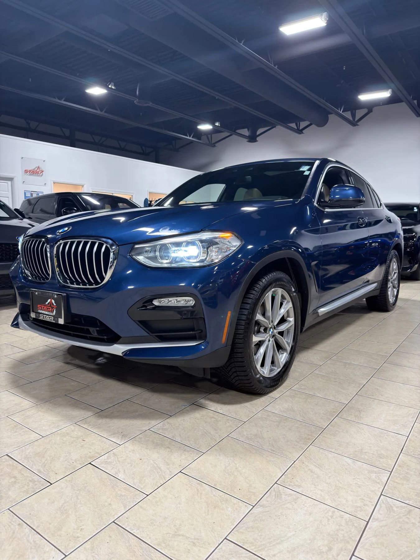 Used 2019 BMW X4 xDrive30i w/ Convenience Package AWD/4WD image 12
