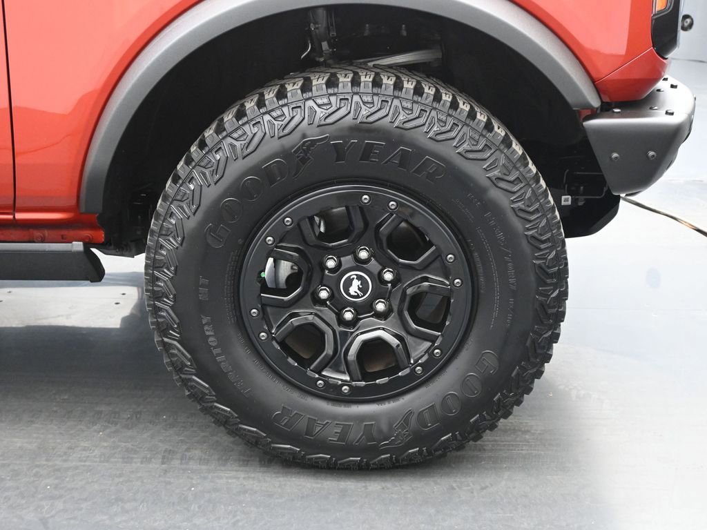 Used 2023 Ford Bronco Wildtrak image 23