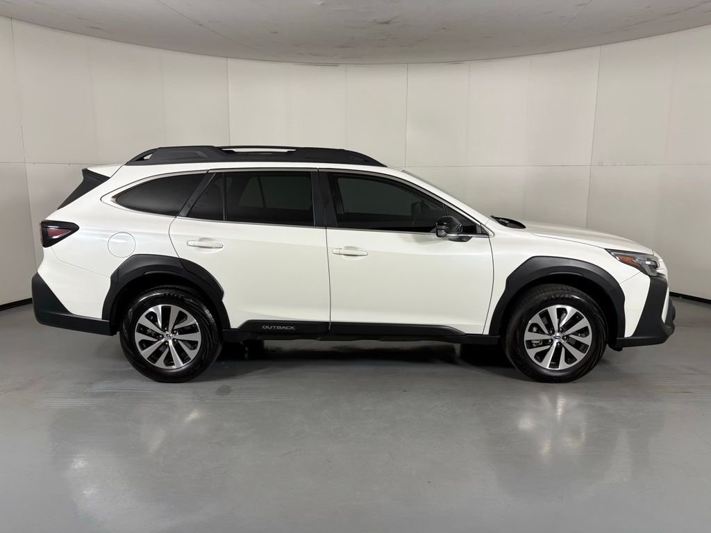 Used 2025 Subaru Outback Premium w/ Popular Package #1A AWD/4WD image 9