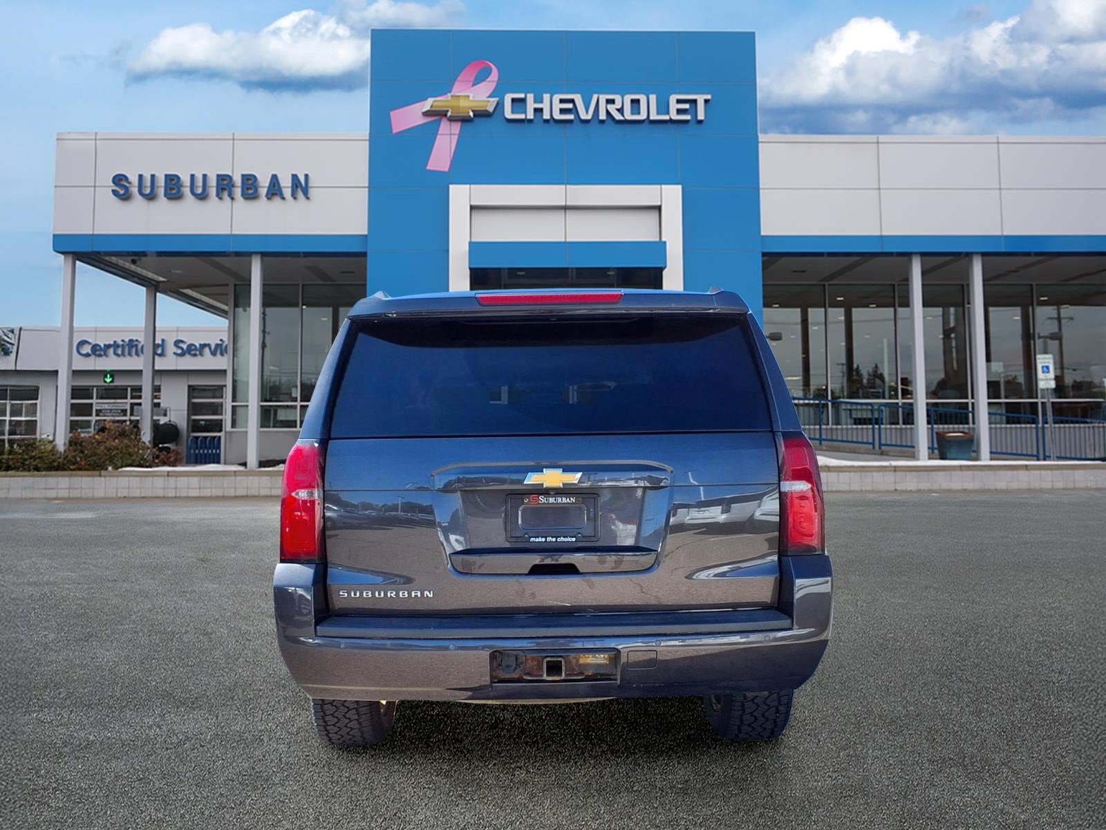 Used 2016 Chevrolet Suburban LT w/ Luxury Package AWD/4WD image 6