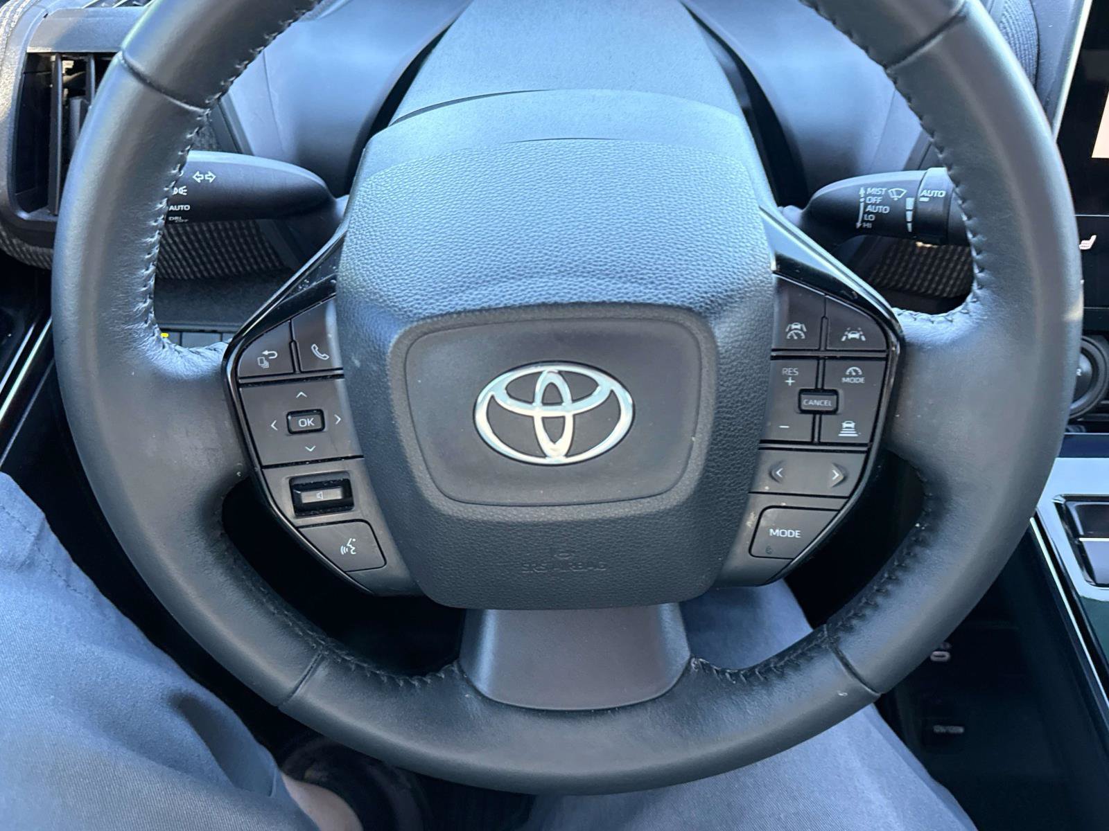Used 2023 Toyota bZ4X AWD w/ Weather Package image 27