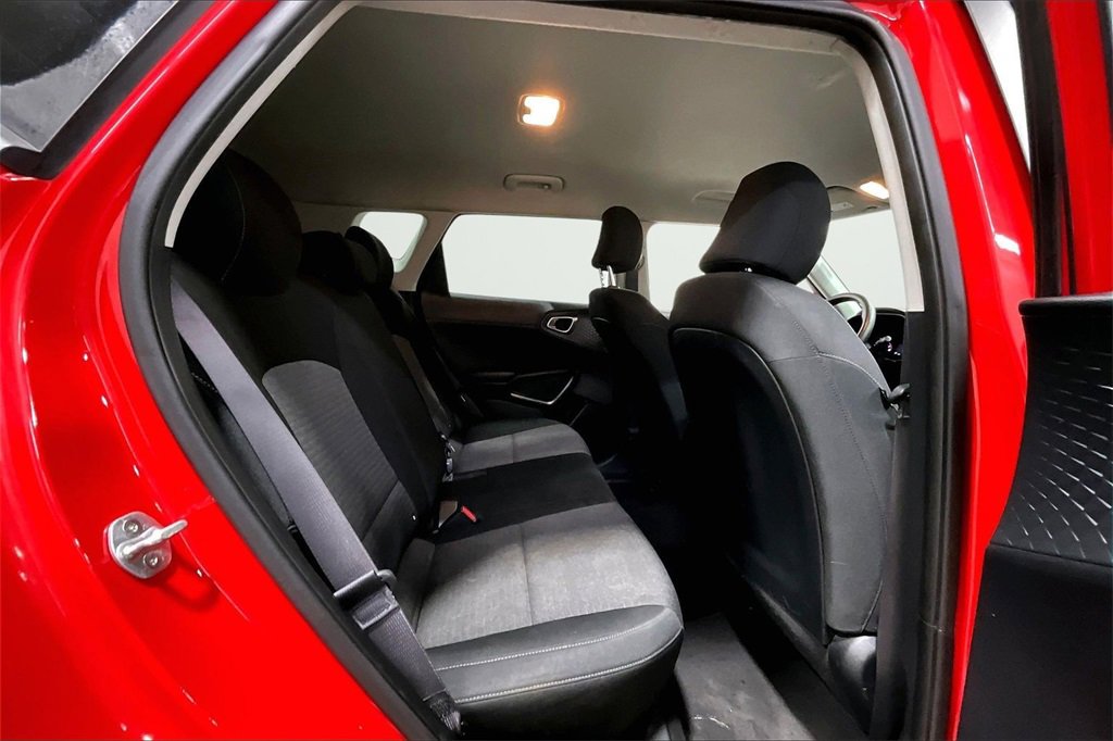 Used 2021 Kia Soul S image 25