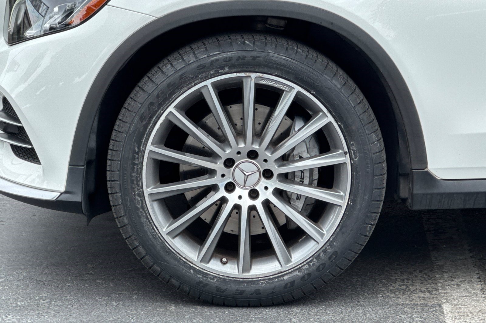 Used 2019 Mercedes-Benz GLC 43 AMG 4MATIC image 37