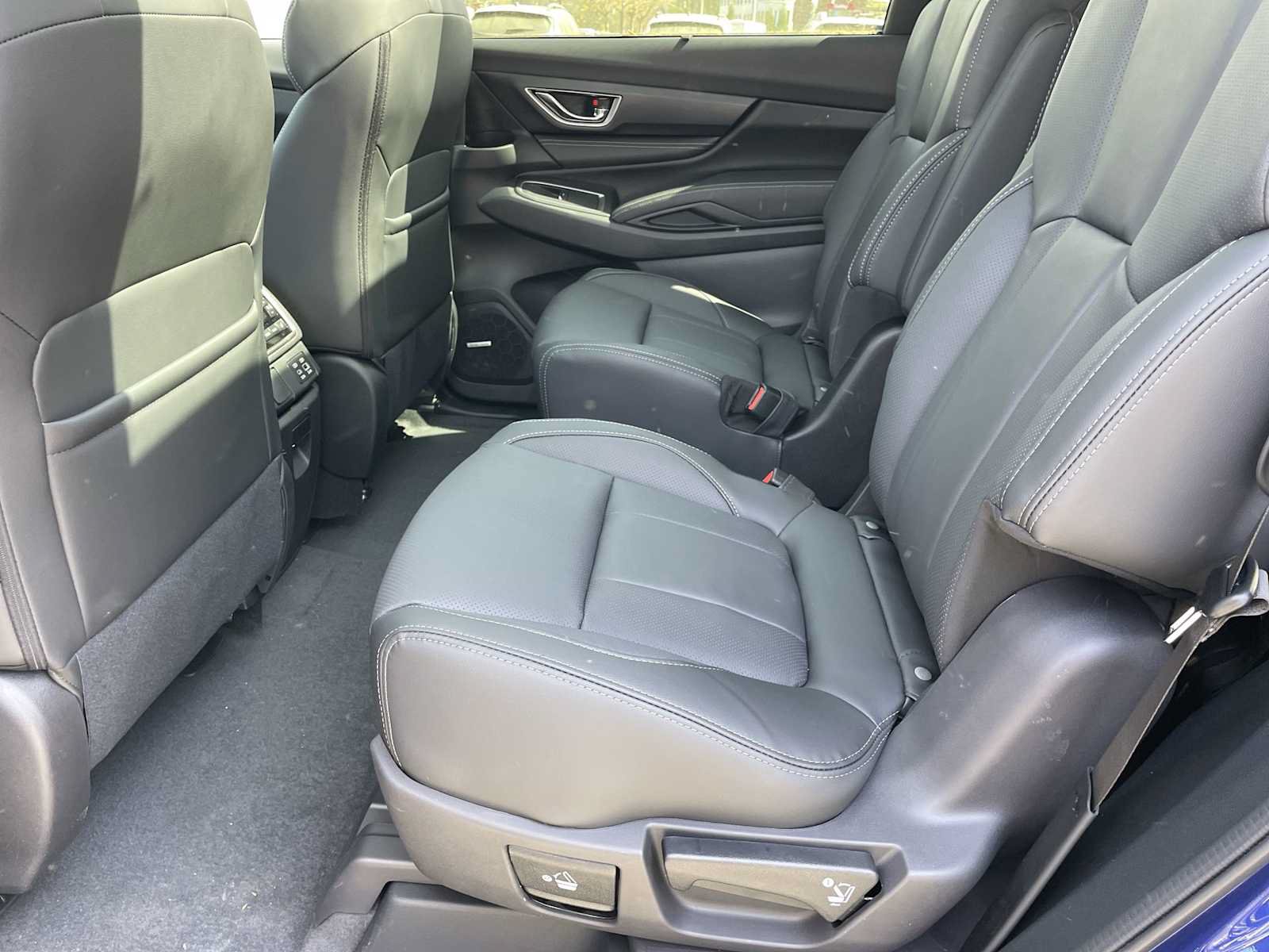 New 2026 Subaru Ascent Limited AWD/4WD image 9