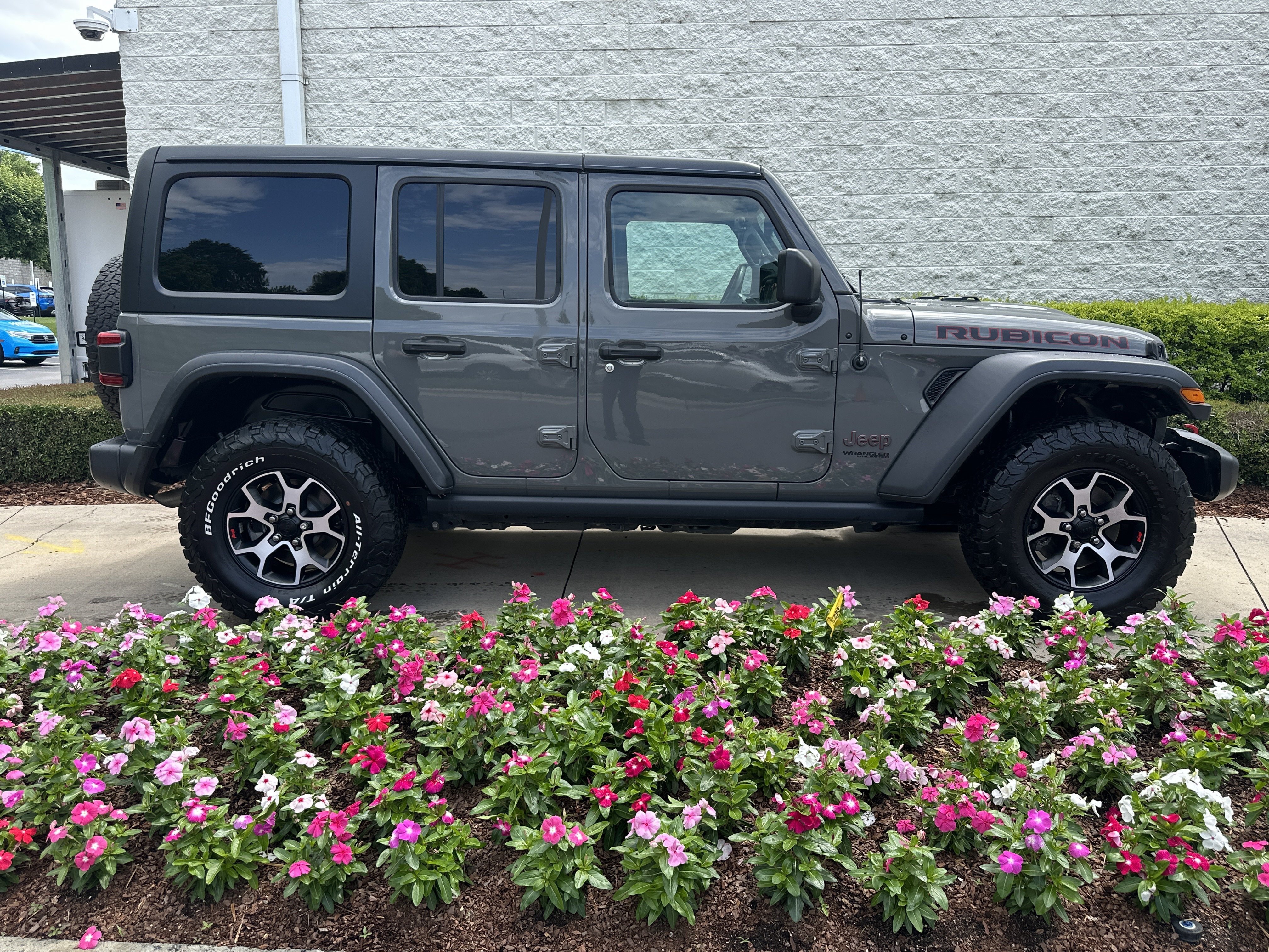 Used 2021 Jeep Wrangler Unlimited Rubicon AWD/4WD image 9