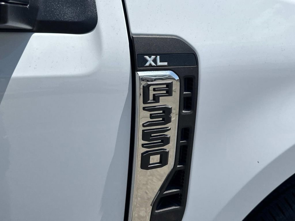 New 2025 Ford F350 XL w/ XL Chrome Package RWD image 18