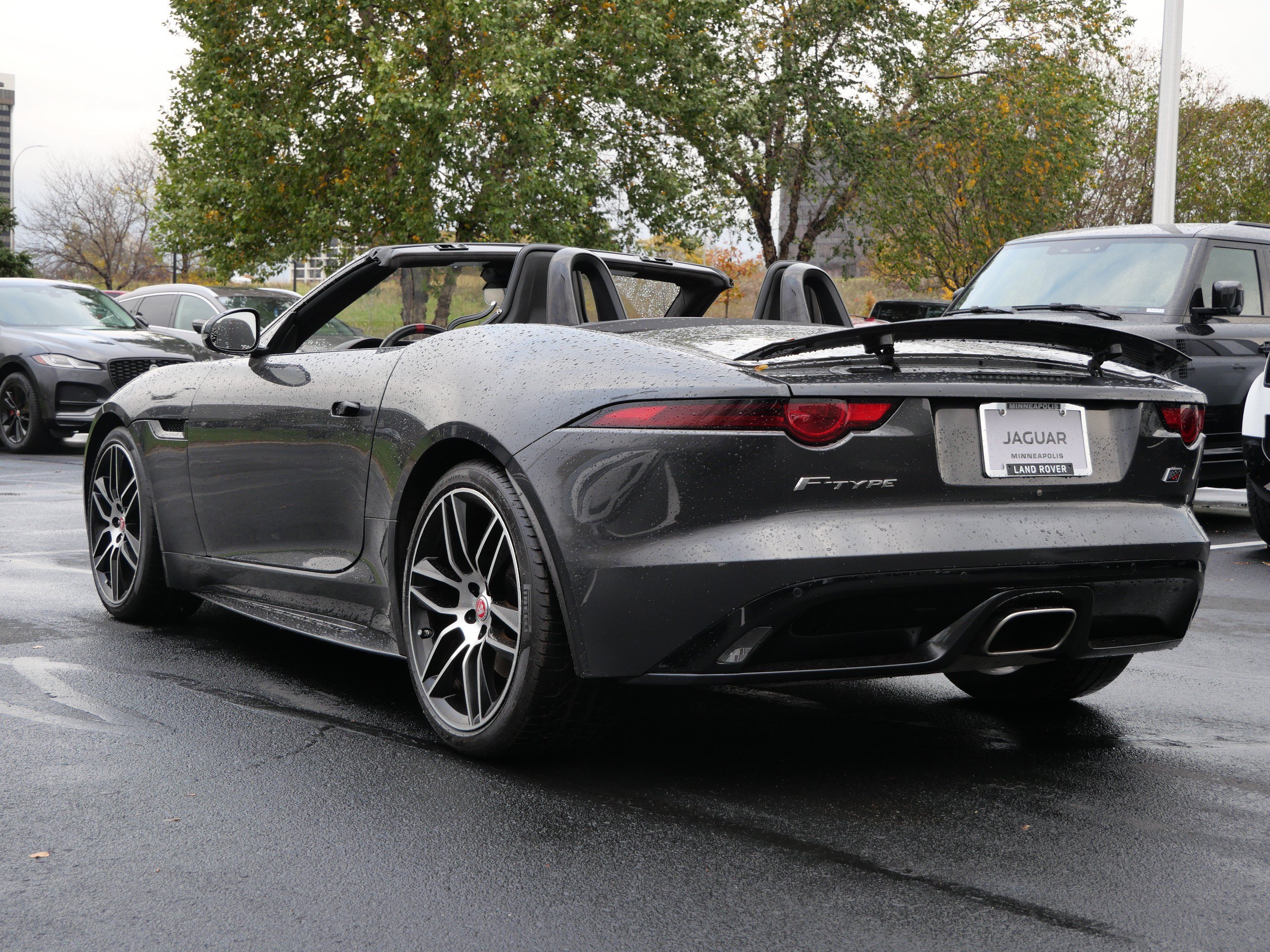 Used 2020 Jaguar F-TYPE Convertible RWD image 3
