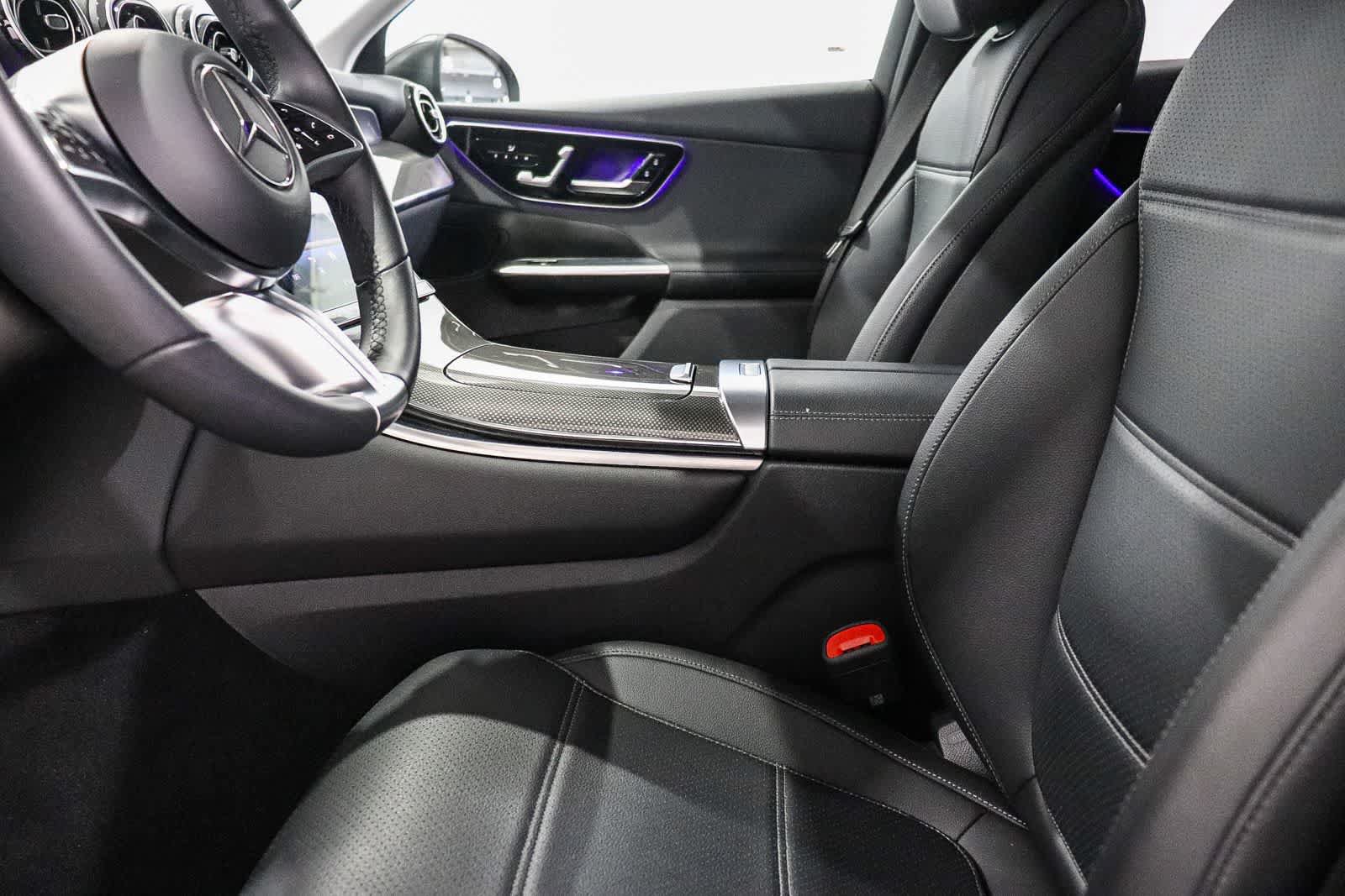 Used 2025 Mercedes-Benz GLC 350e 4MATIC image 17