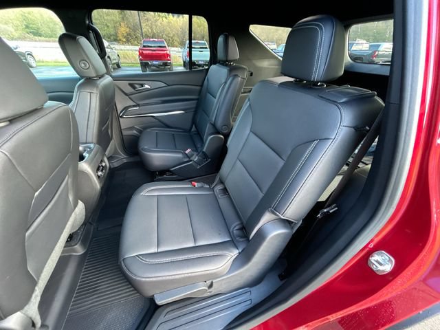 New 2026 Chevrolet Traverse LT w/ Driver Confidence Package AWD/4WD image 24