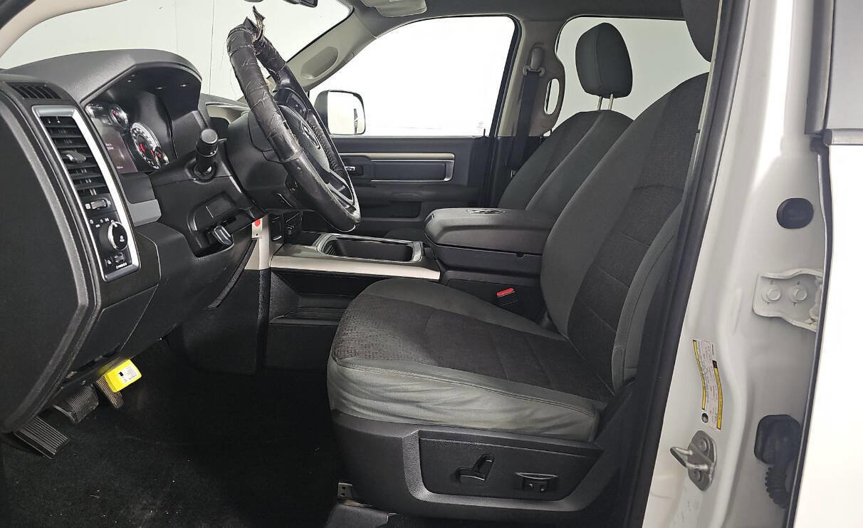 Used 2016 RAM 3500 Big Horn image 8