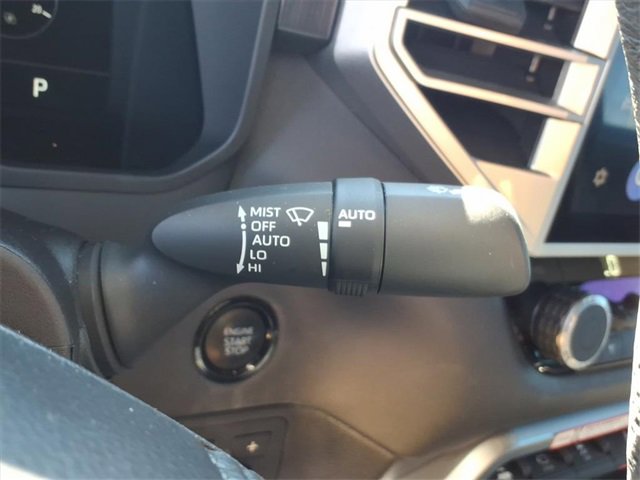 Used 2025 Toyota Tundra Platinum image 29