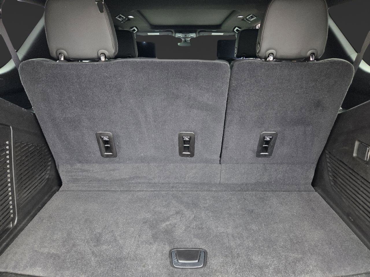 Used 2021 GMC Yukon Denali w/ Denali Ultimate Package image 18
