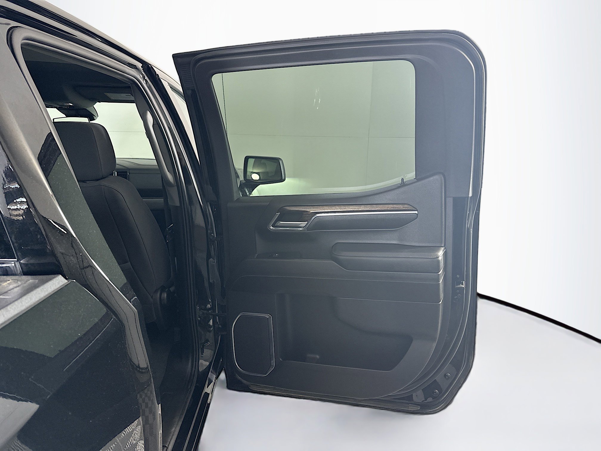 Used 2024 GMC Sierra 1500 Elevation image 30