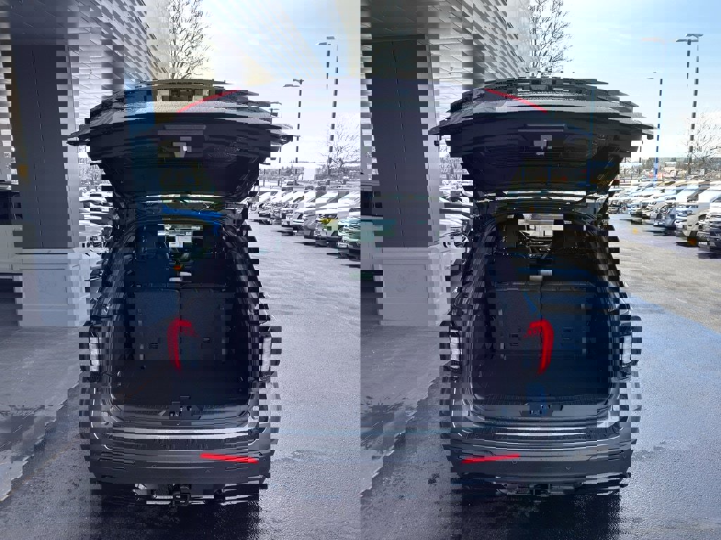 New 2026 Ford Explorer ST-Line w/ ST-Line Street Pack image 7