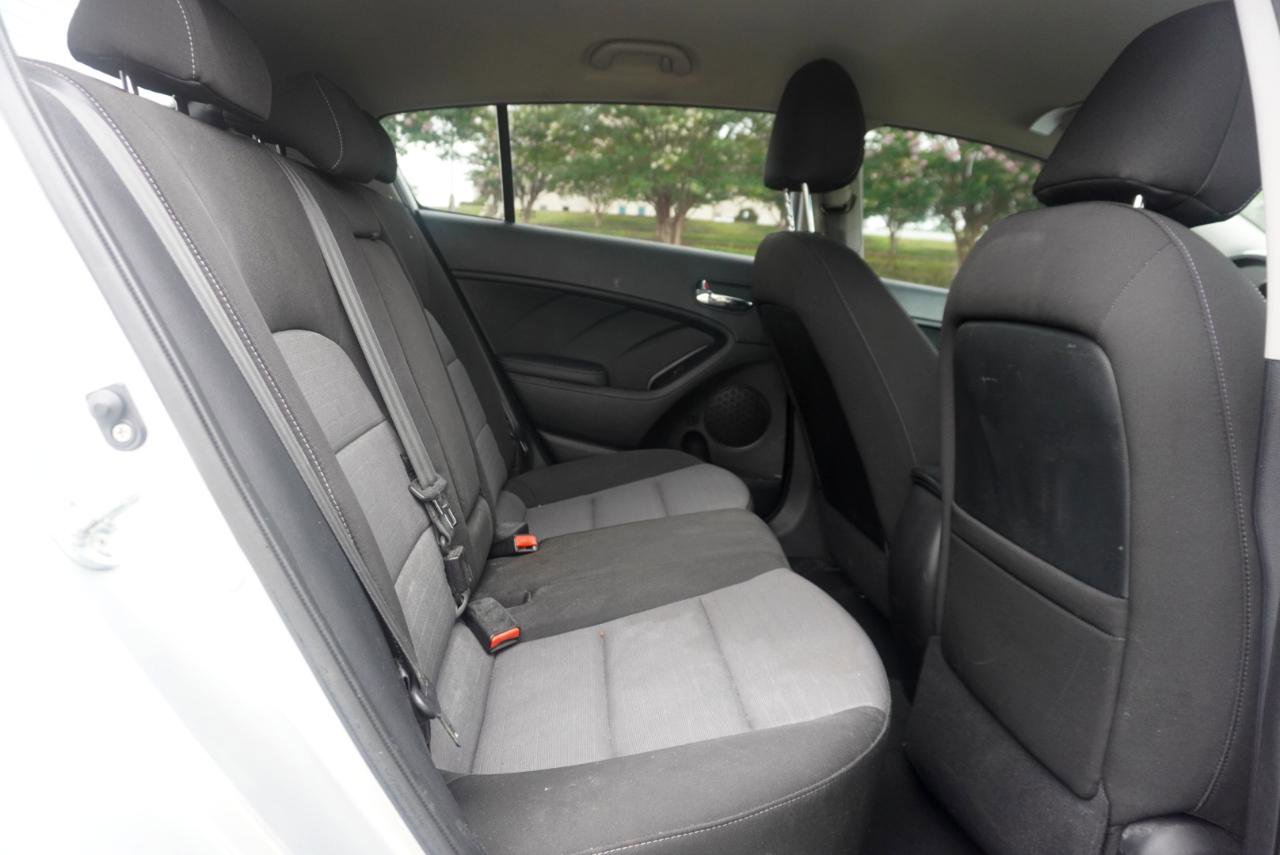 Used 2014 Kia Forte EX FWD image 19