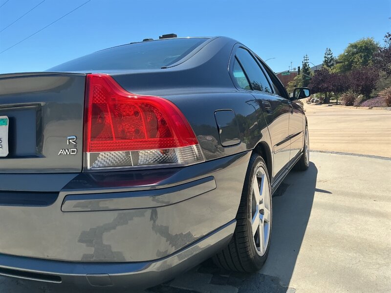 Used 2005 Volvo S60 R AWD/4WD image 12