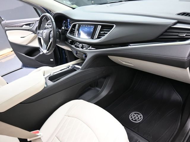 Used 2023 Buick Enclave Avenir w/ Avenir Technology Package FWD image 32