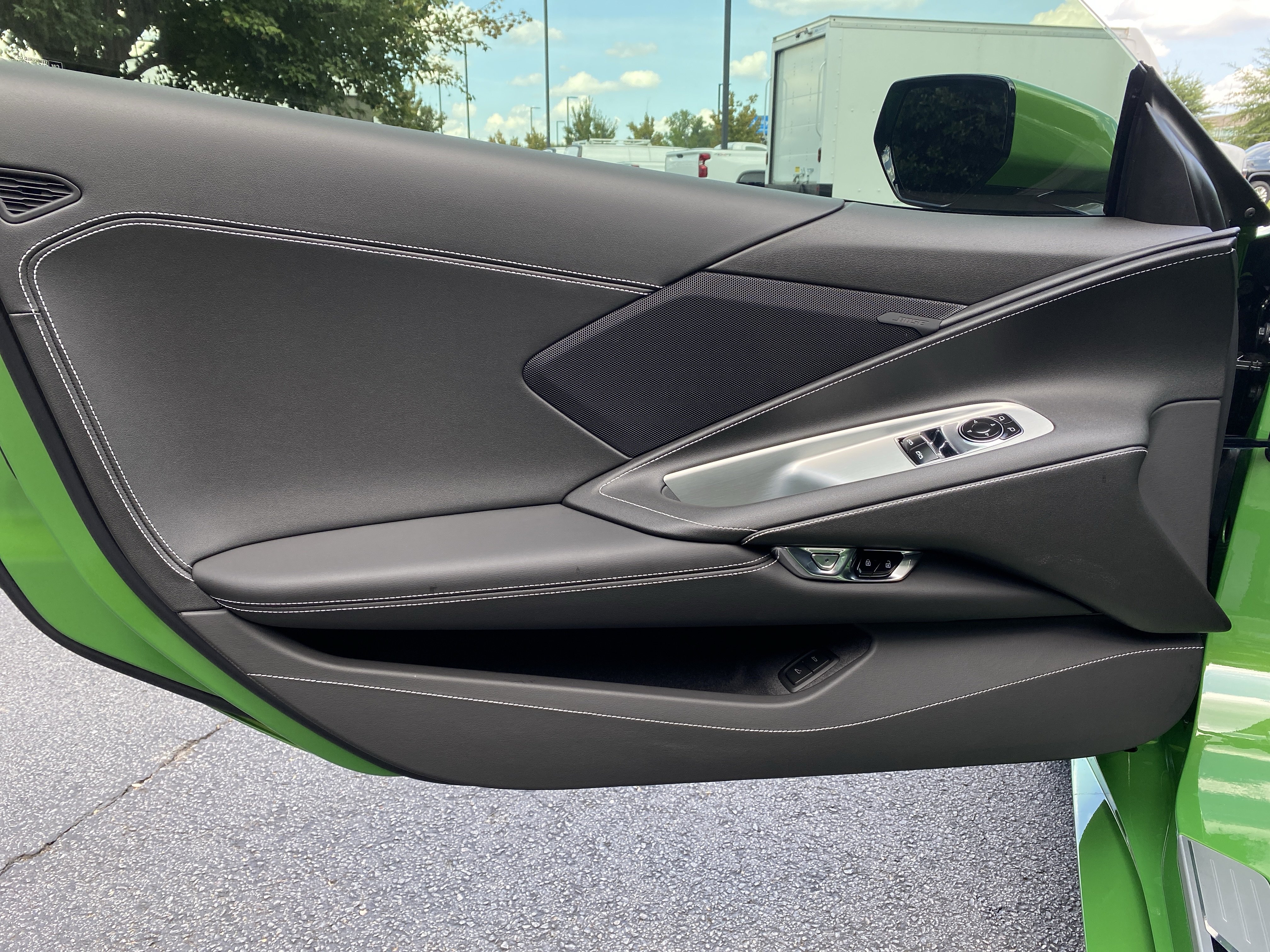 New 2027 Chevrolet Corvette Stingray Coupe w/ 1LT RWD image 15