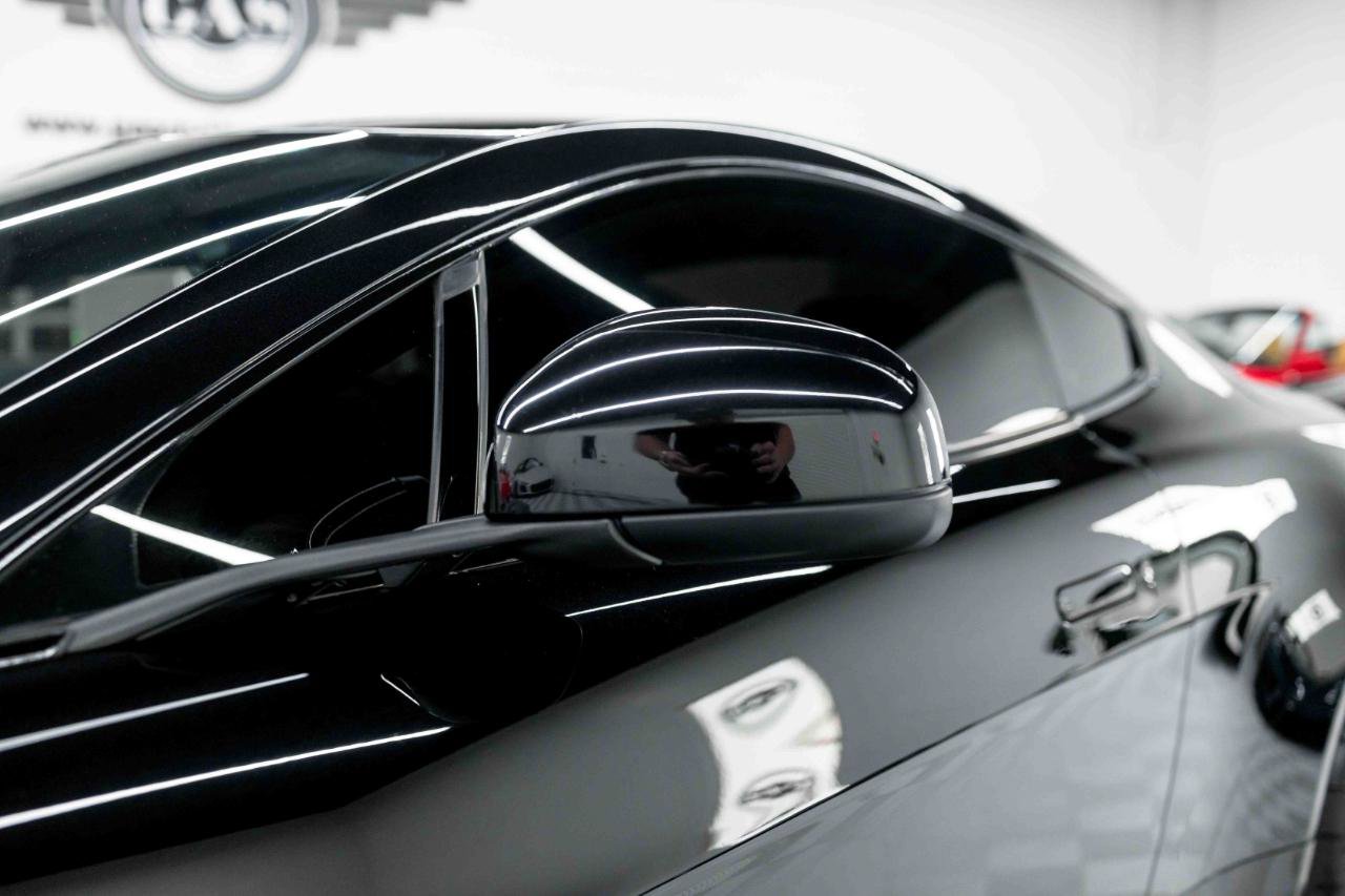 Used 2011 Aston Martin V8 Vantage N420 image 36