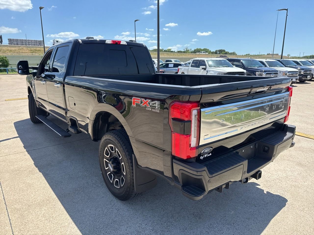 Used 2024 Ford F350 Platinum AWD/4WD image 7