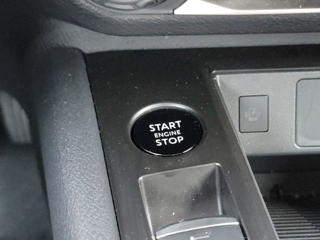 Used 2025 Nissan Kicks SV image 15