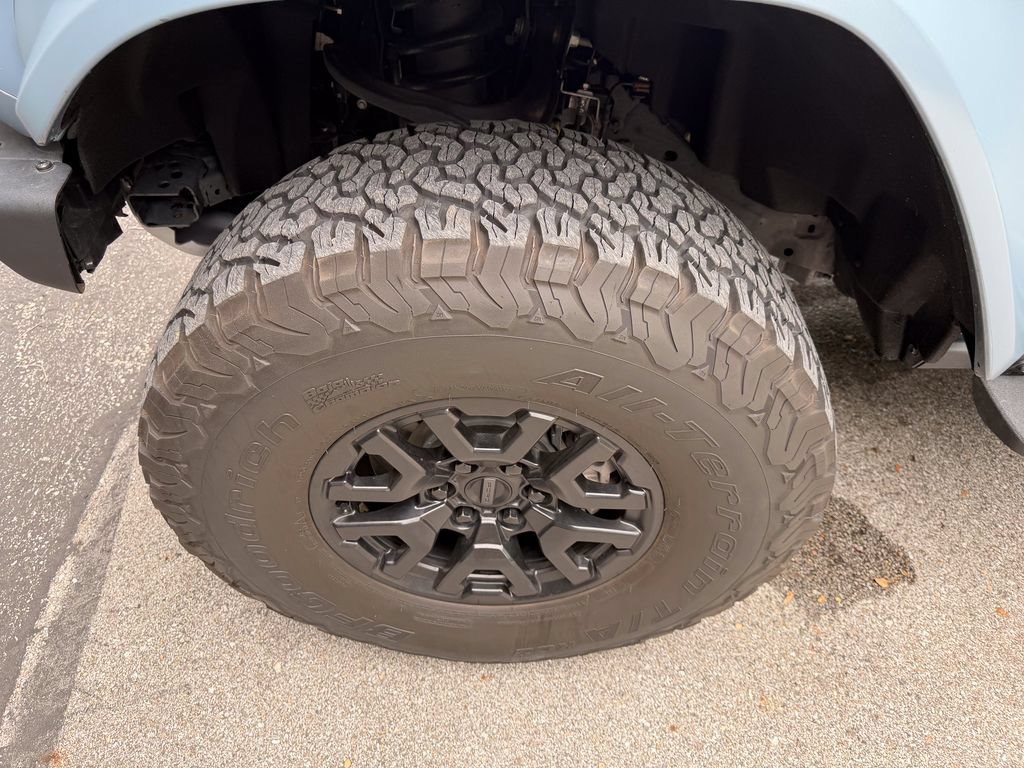 Certified 2024 Ford Bronco Raptor w/ Interior Carbon Fiber Pack 6 AWD/4WD image 45