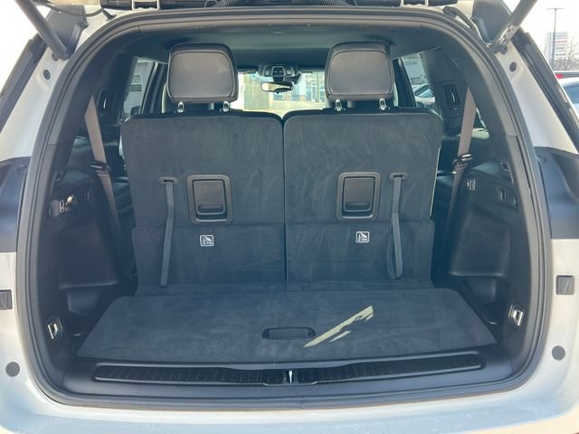 Used 2024 Jeep Grand Cherokee L Limited w/ Black Appearance Package image 42