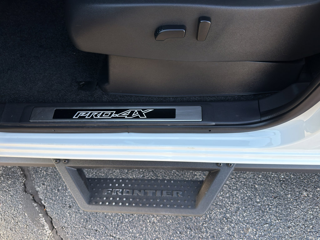 Certified 2022 Nissan Frontier PRO-4X w/ Pro-4X Premium Package image 16