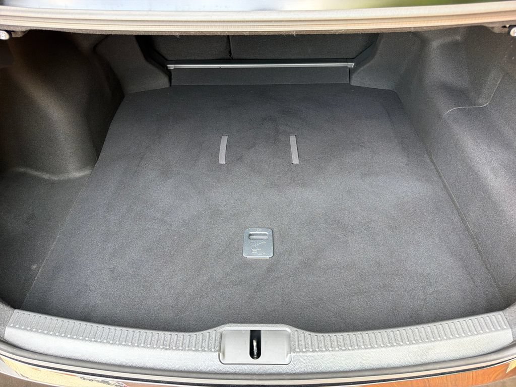Used 2025 Toyota Crown AWD/4WD image 33