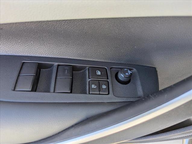 Used 2025 Toyota Corolla SE image 10