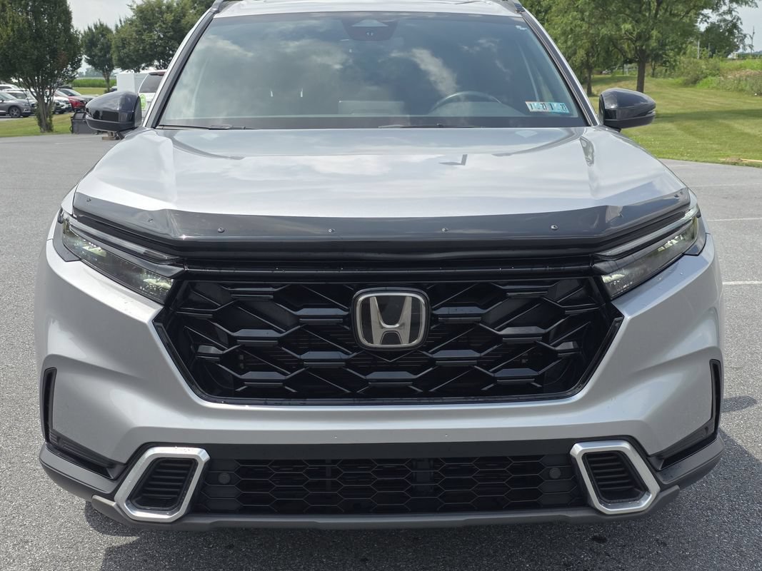 Used 2023 Honda CR-V Sport Touring image 3