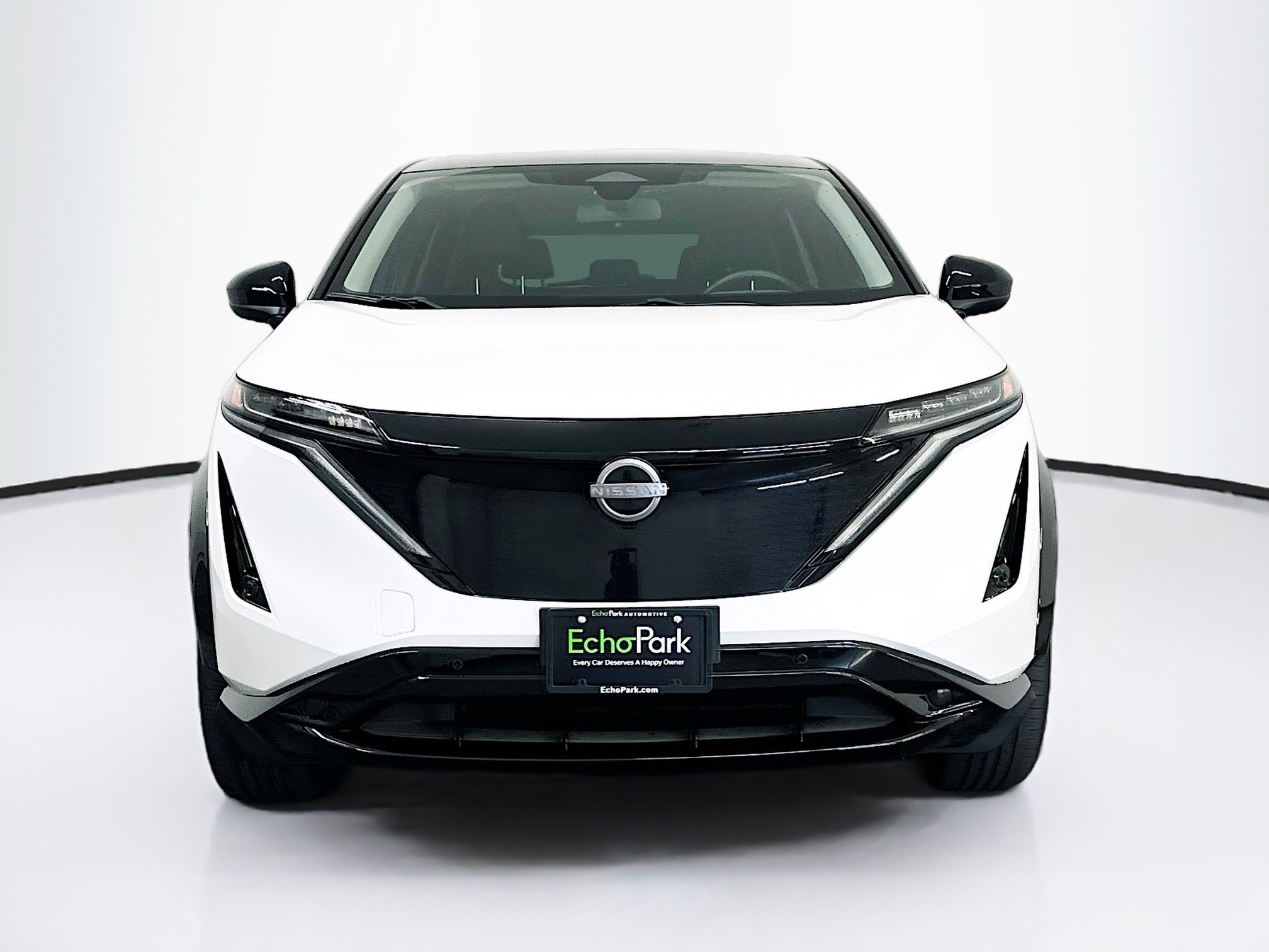Used 2024 Nissan Ariya AWD image 2