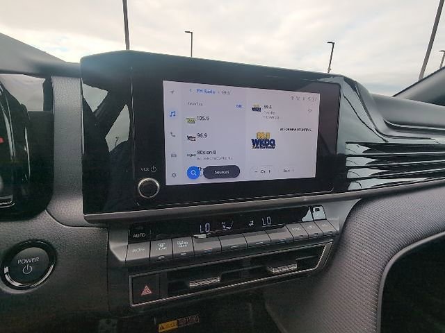 Used 2026 Toyota Camry SE w/ Convenience Package image 11